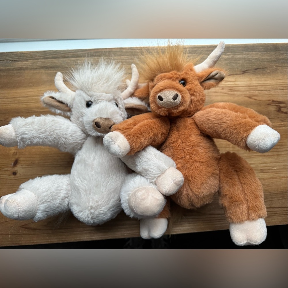 Lot of 2 Highland Cows Stuffed Animals - Picture 2 of 5